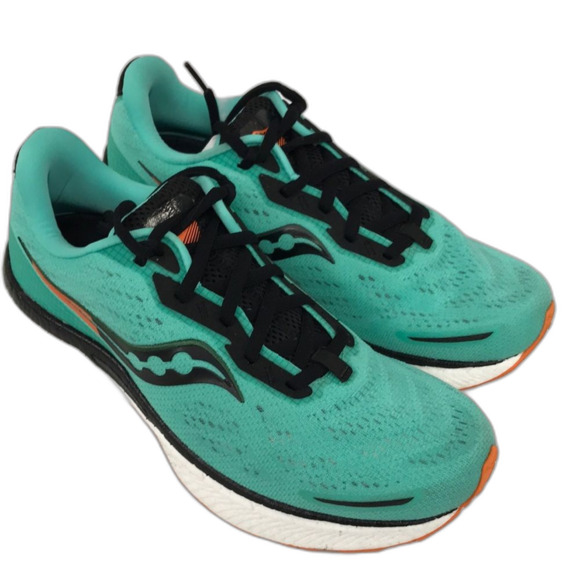 Saucony Triumph 19 men’s 9 comfortable running shoes in great condition - Picture 1 of 6